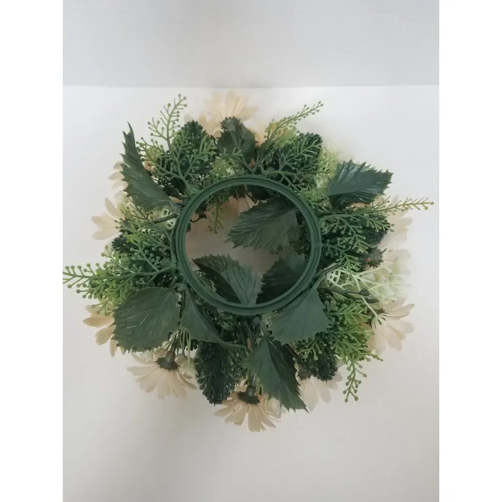 Vtg 1970’s White Daisies Plastic Candle Ring Flower Power Decor